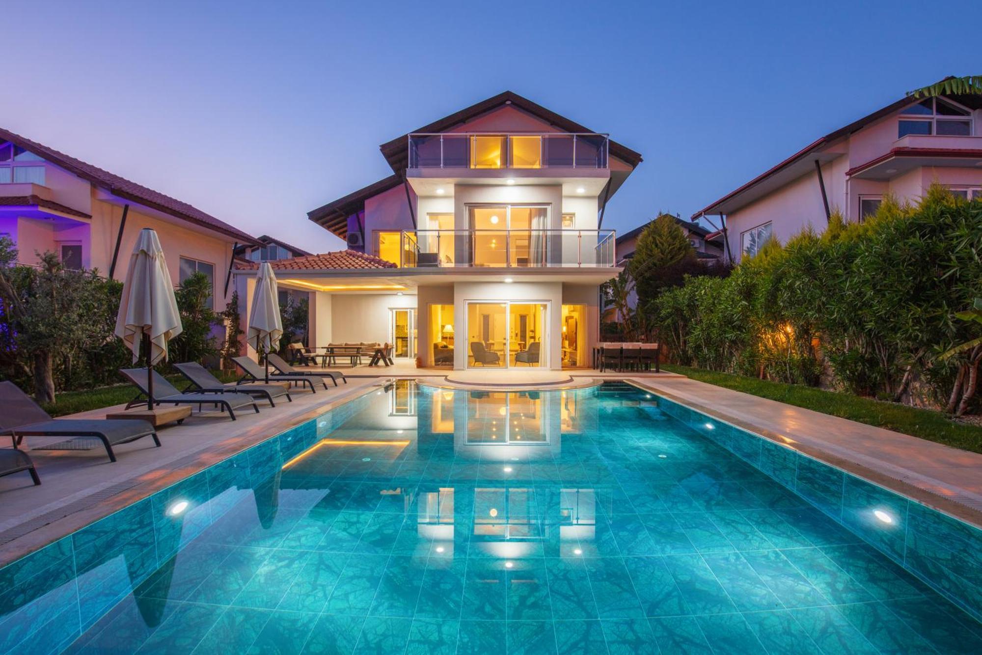 Lumar Homes - Valley Villa